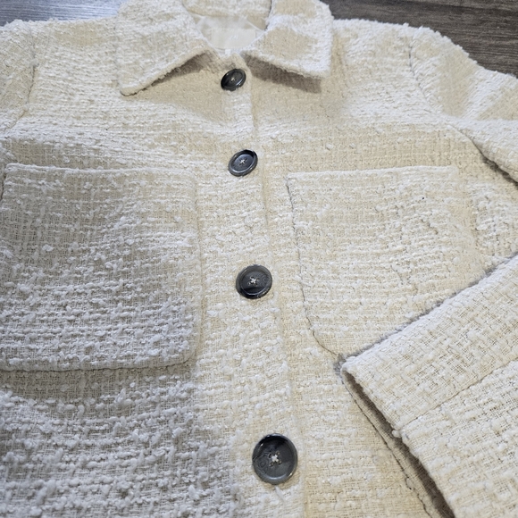 Cream Textured Jacket - Picture 6 of 7